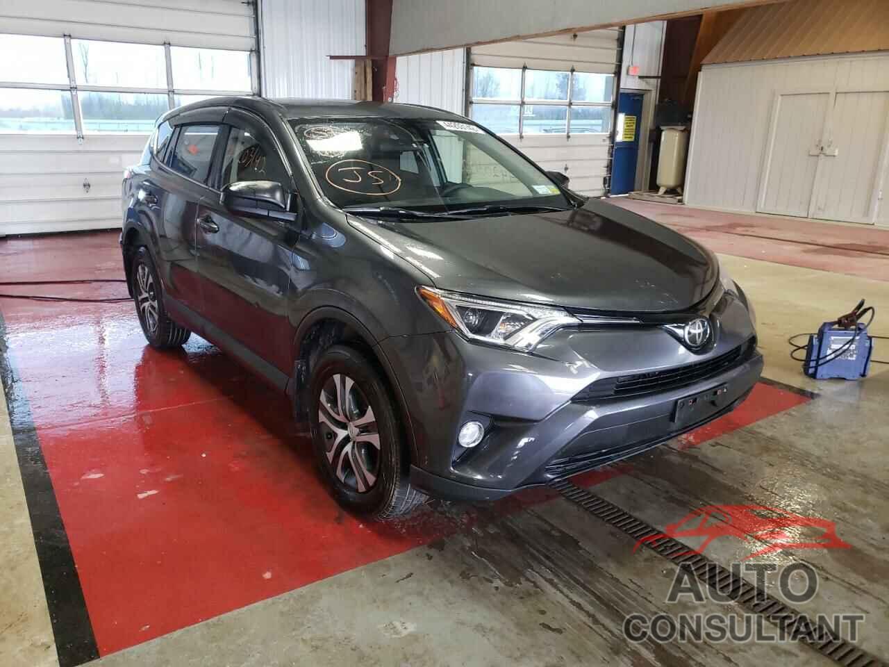 TOYOTA RAV4 2018 - JTMBFREV1JJ727370