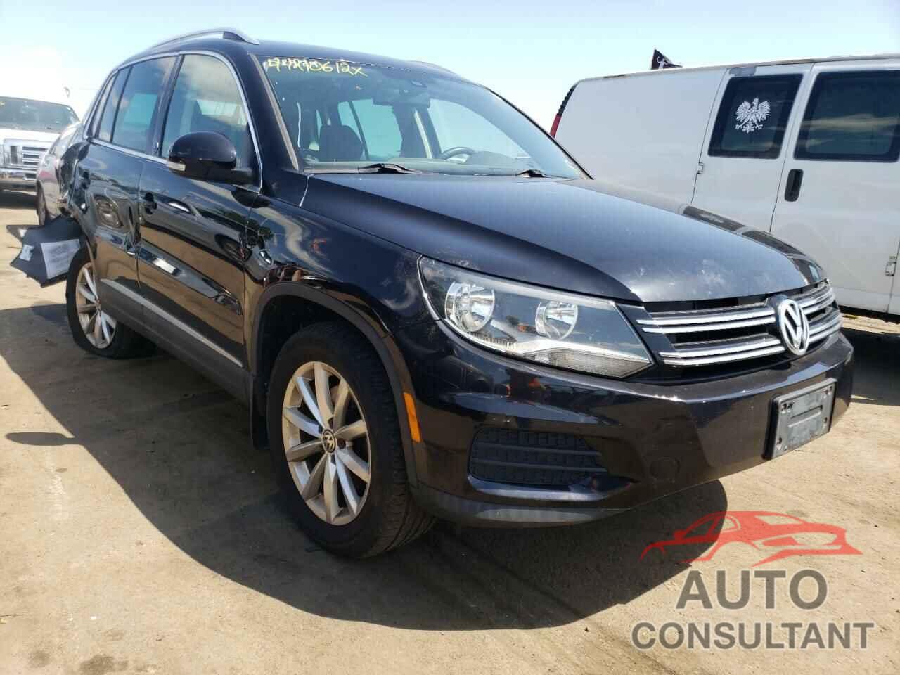 VOLKSWAGEN TIGUAN 2017 - WVGSV7AX1HK017609