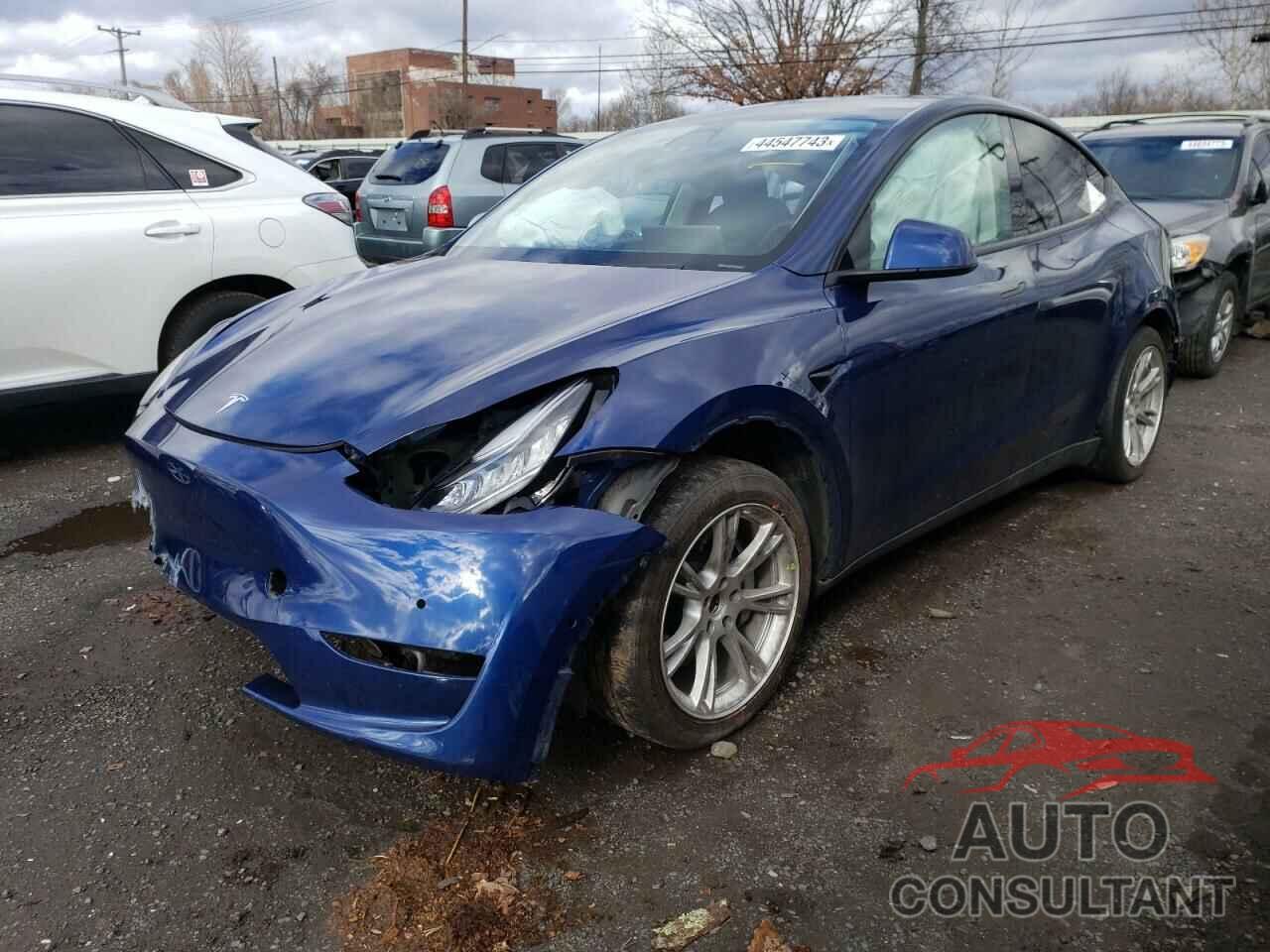TESLA MODEL Y 2021 - 5YJYGDEE1MF082662