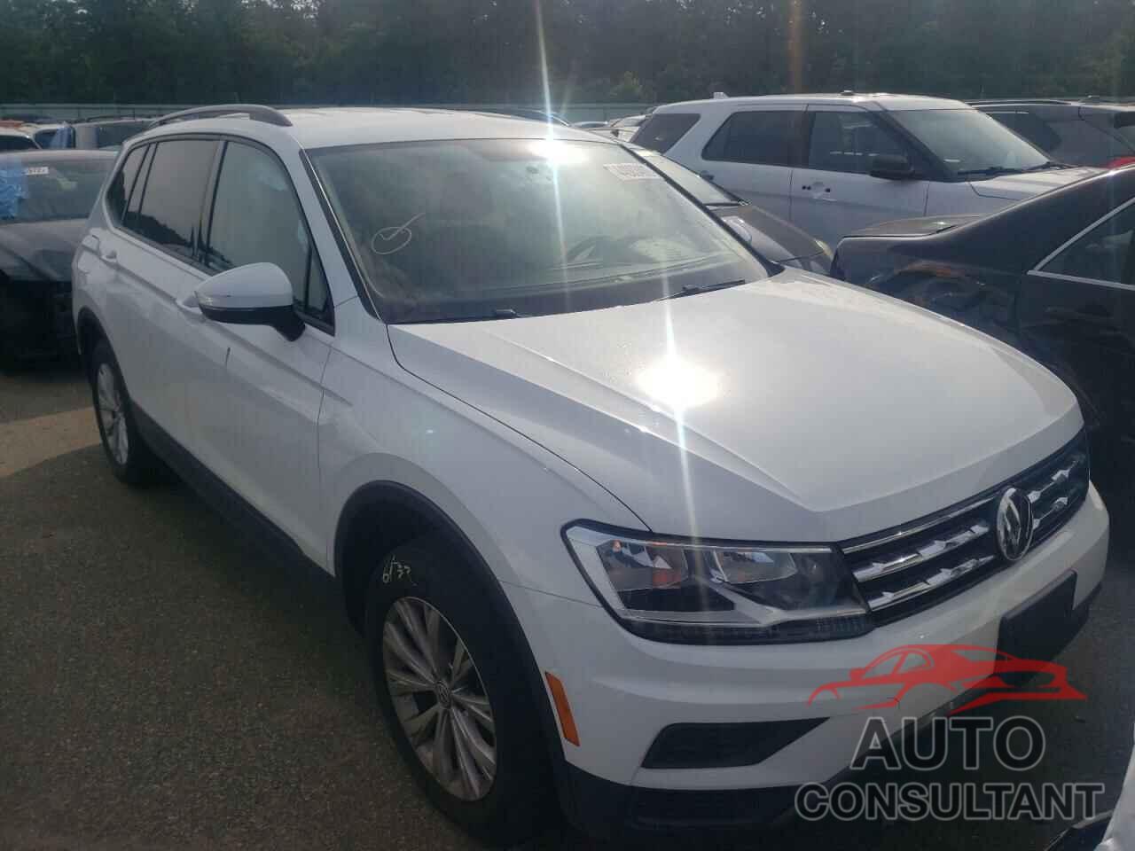 VOLKSWAGEN TIGUAN 2019 - 3VV0B7AX8KM110942