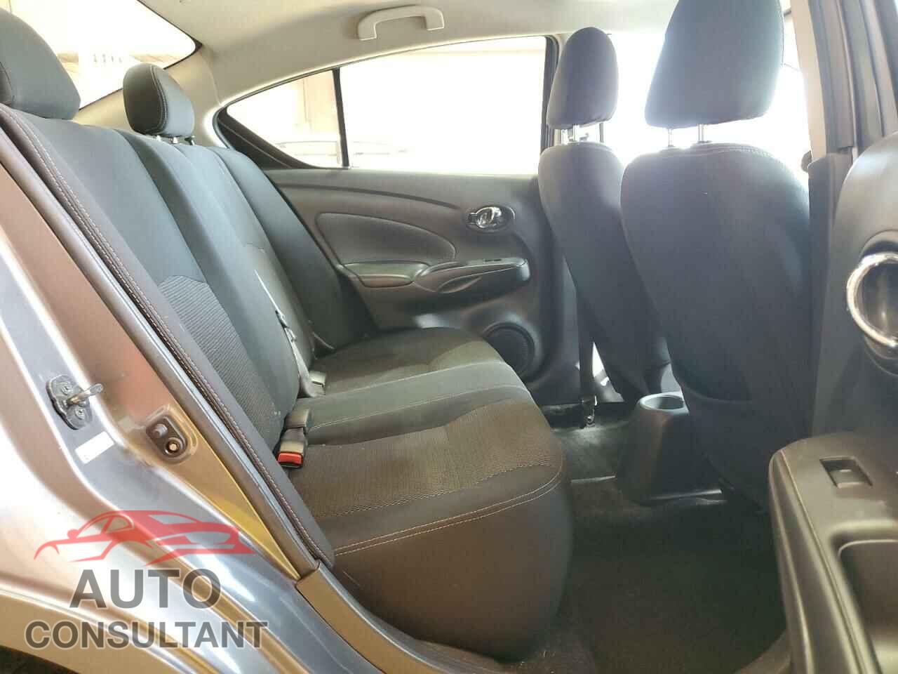 NISSAN VERSA 2019 - 3N1CN7AP3KL840740