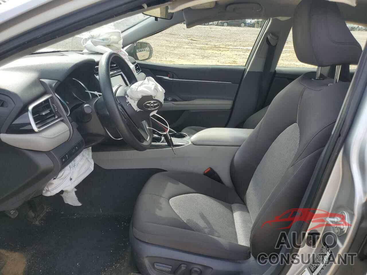 TOYOTA CAMRY 2018 - JTNB11HKXJ3030846
