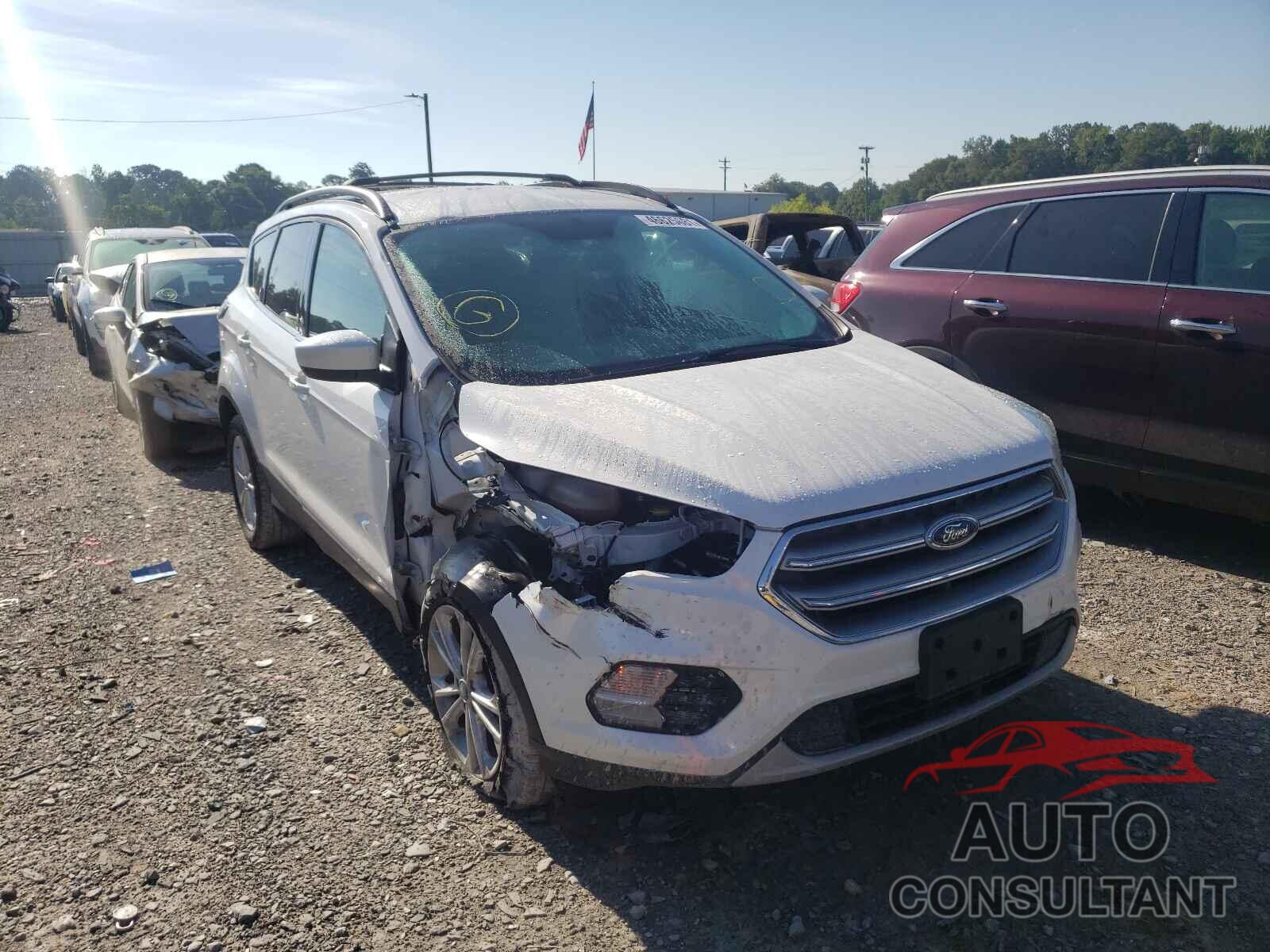 FORD ESCAPE 2017 - 1FMCU0GD6HUE52111
