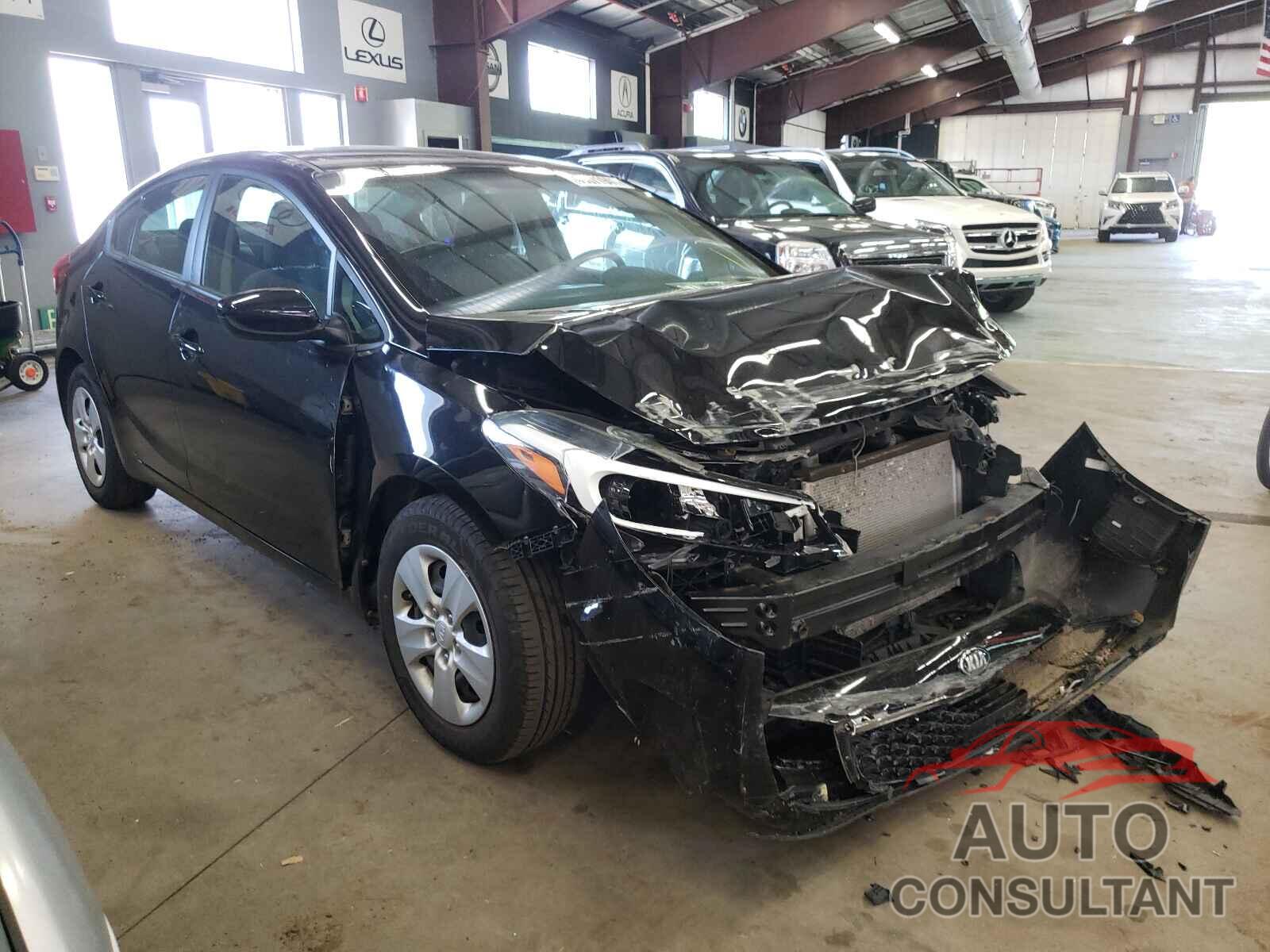 KIA FORTE 2018 - 3KPFL4A74JE175638