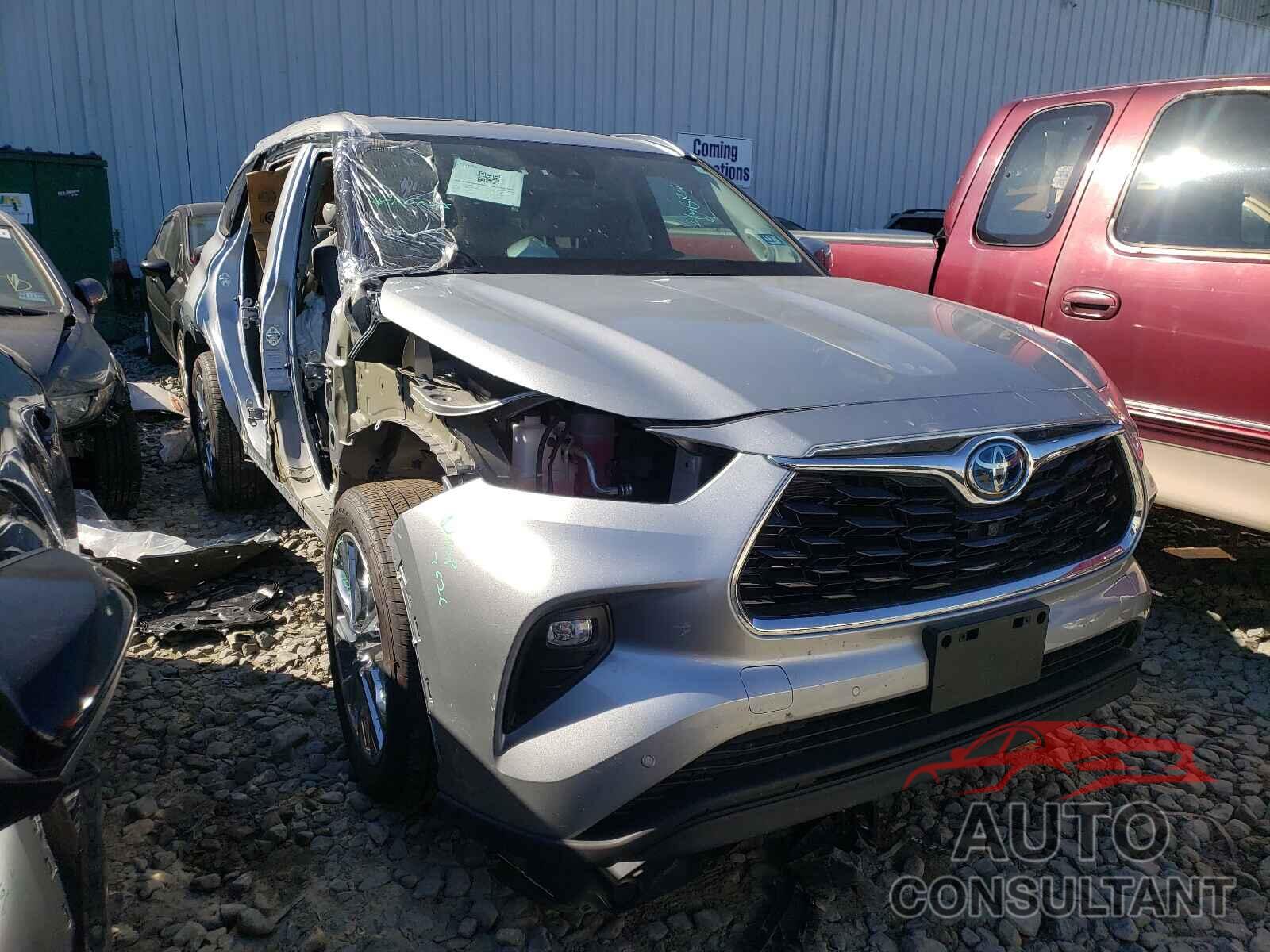TOYOTA HIGHLANDER 2021 - 5TDXBRCH0MS015499