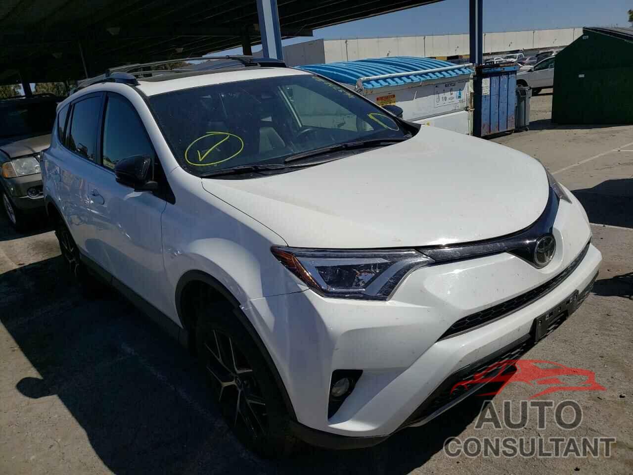 TOYOTA RAV4 2018 - JTMNFREV7JJ728178