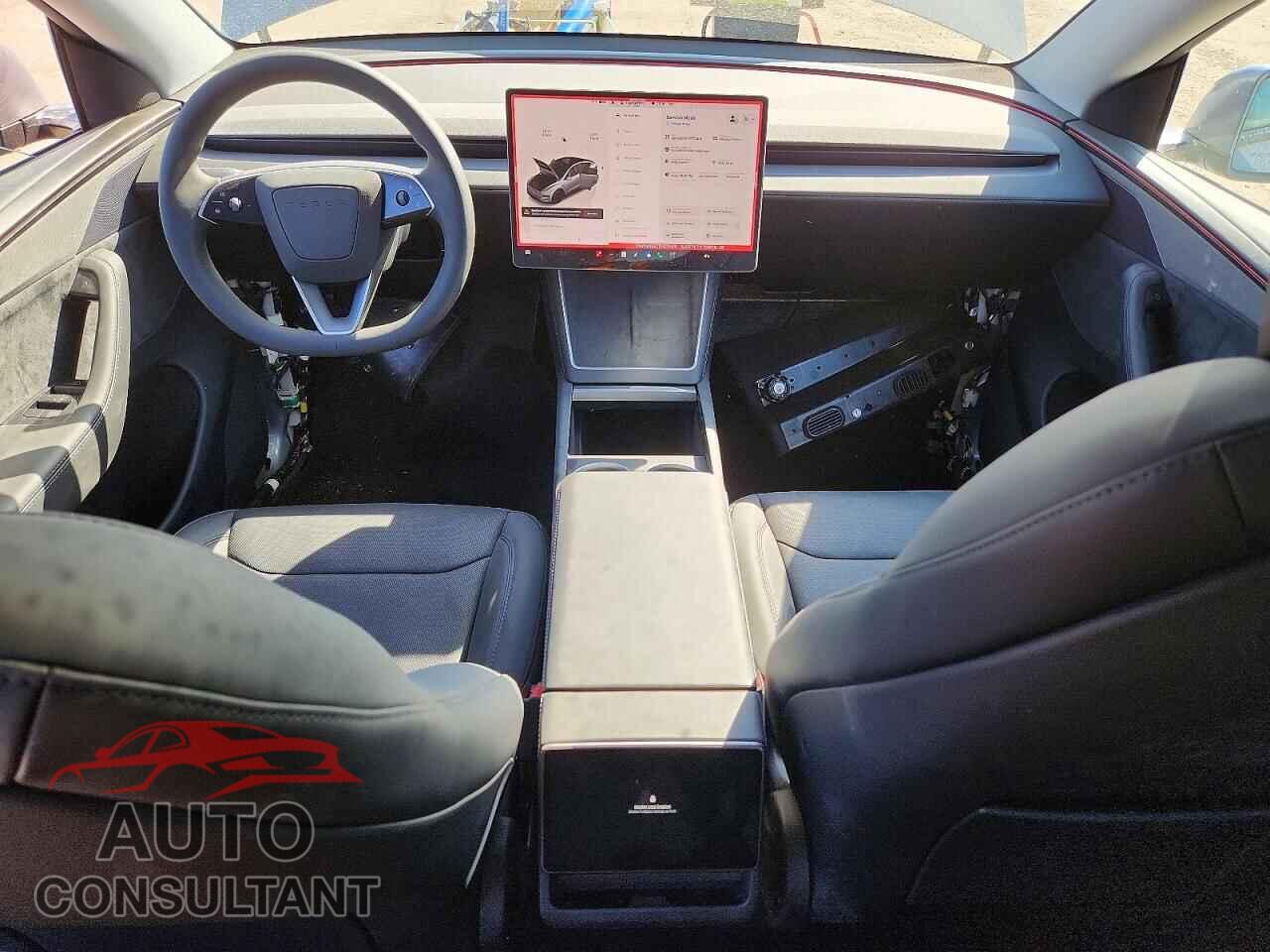 TESLA MODEL Y 2026 - 7SAYGDEE7TF570418