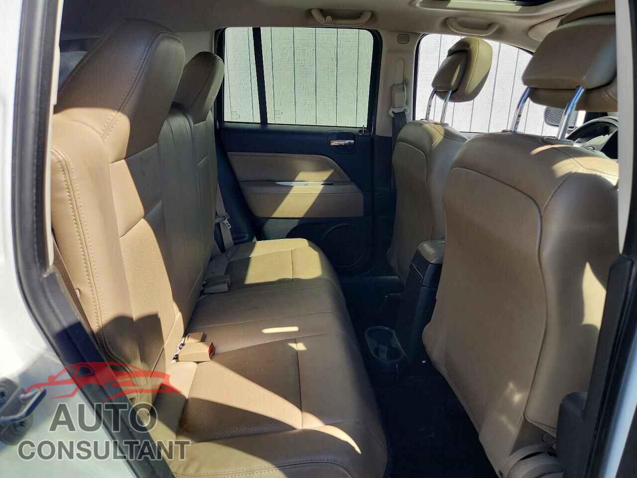 JEEP COMPASS 2015 - 1C4NJCEA3FD115781