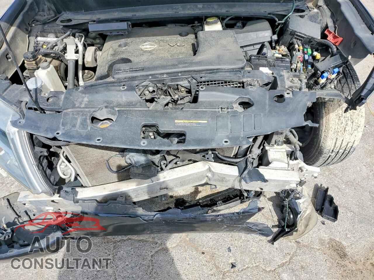 NISSAN PATHFINDER 2013 - 5N1AR2MM0DC670019
