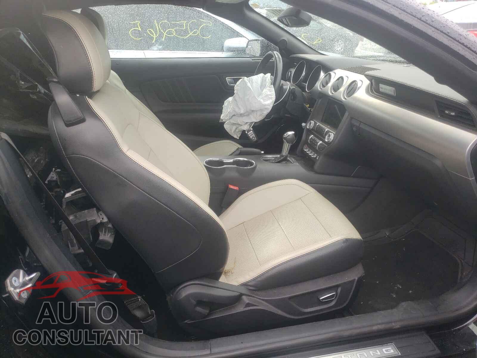FORD MUSTANG 2018 - 1FATP8UH7J5119357