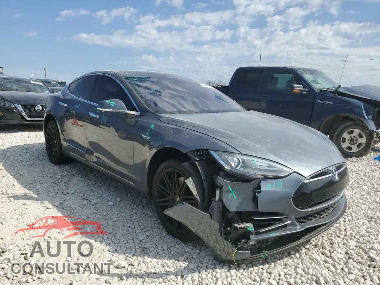 TESLA MODEL S 2013 - 5YJSA1CP7DFP21010