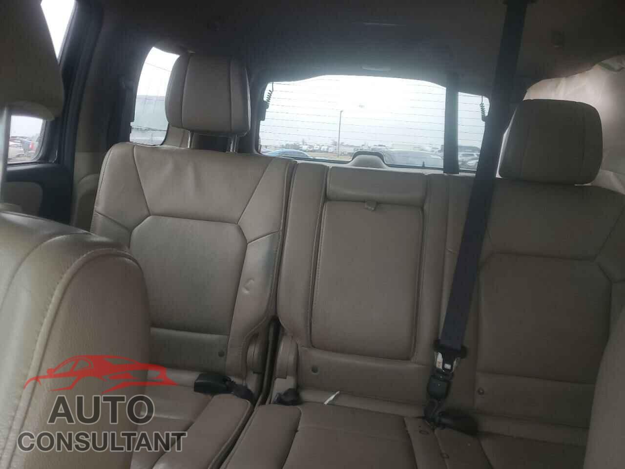 HONDA PILOT 2013 - 5FNYF3H92DB028105