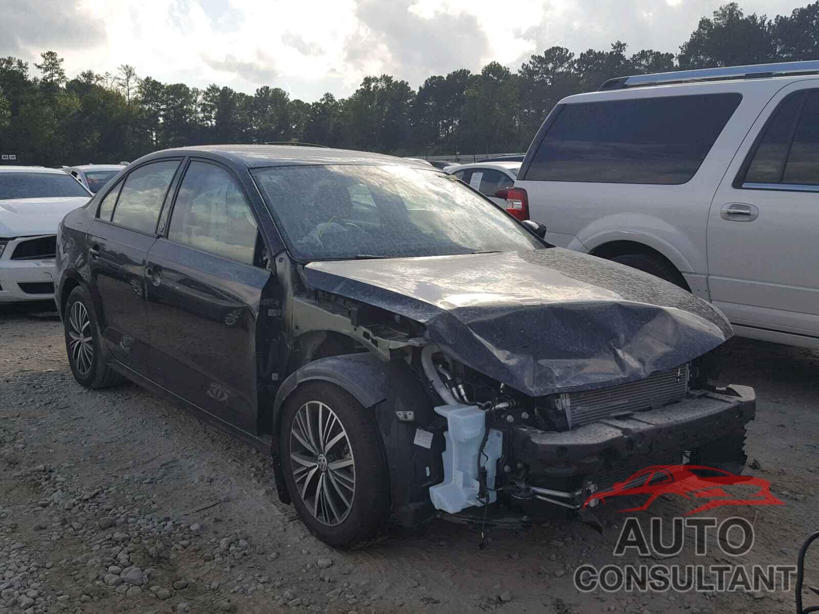 VOLKSWAGEN JETTA 2018 - 3VWB67AJ5JM218311