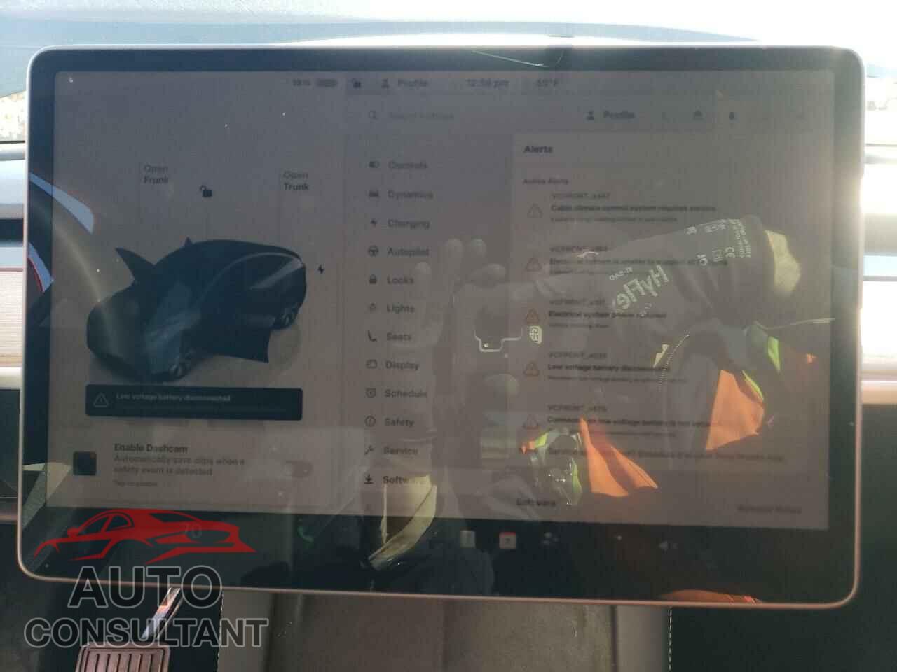TESLA MODEL Y 2024 - 7SAYGDEE4RF033207