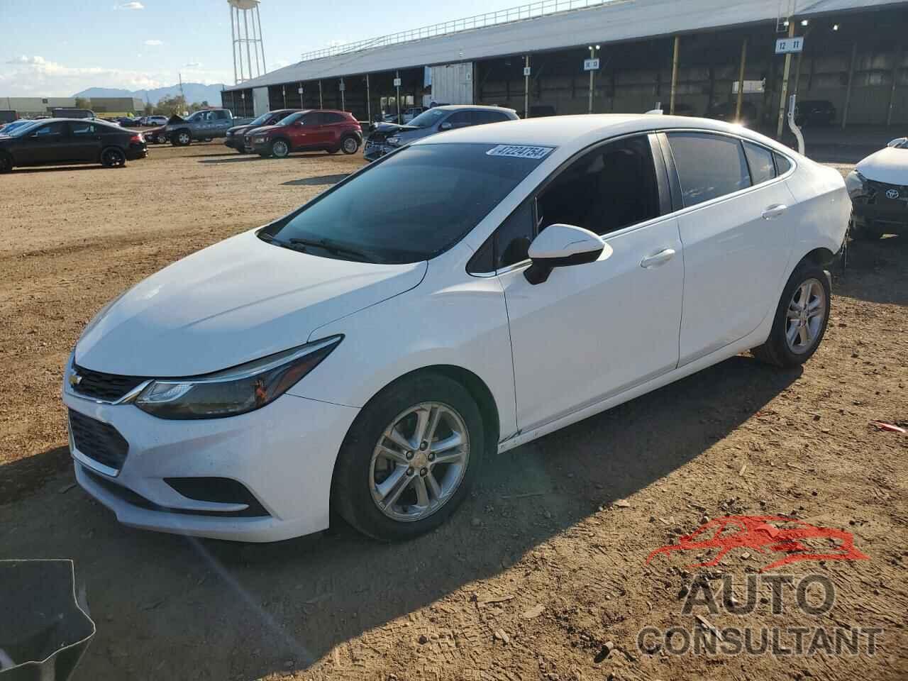 CHEVROLET CRUZE 2017 - 1G1BE5SM1H7230469