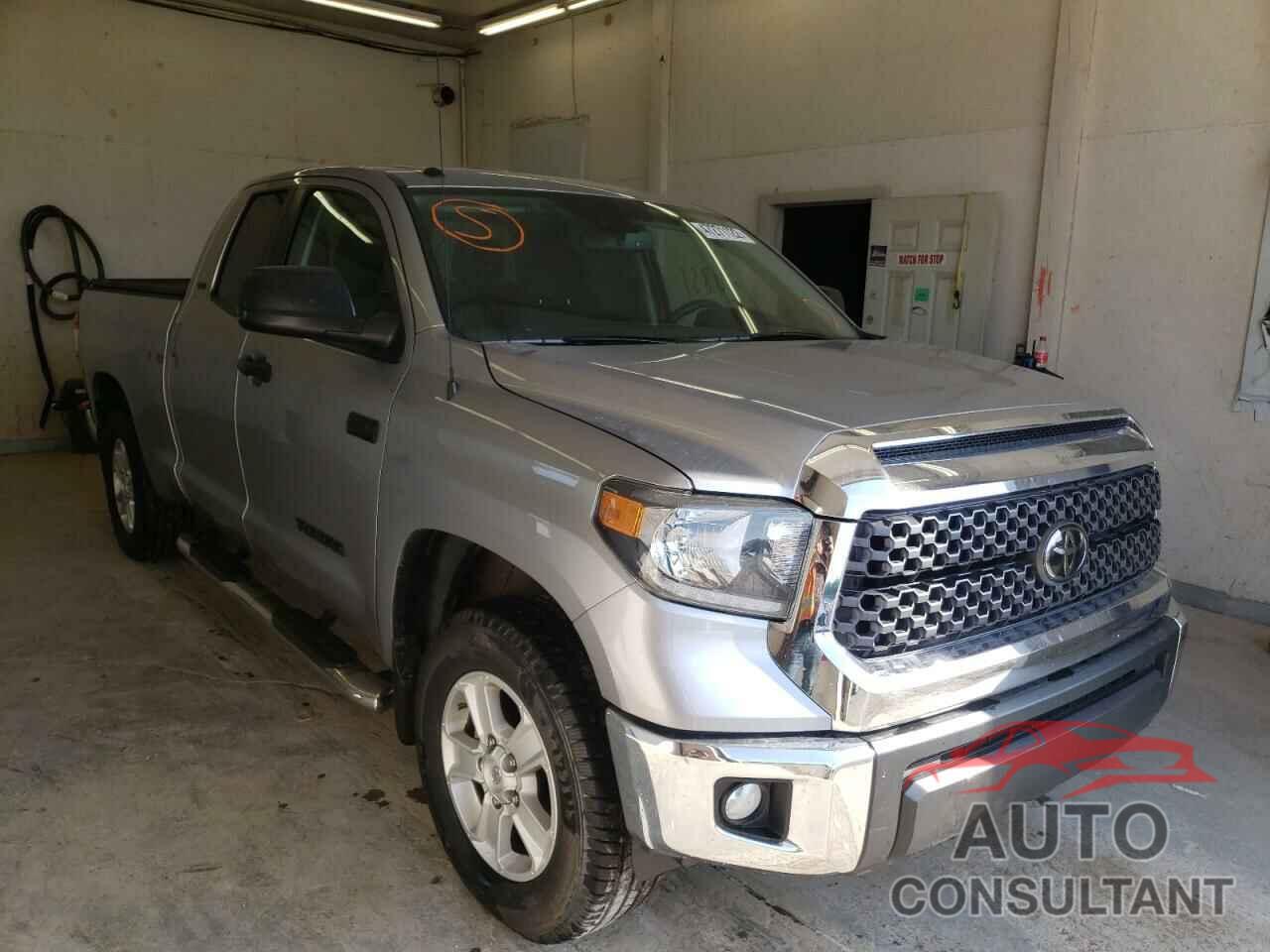 TOYOTA TUNDRA 2019 - 5TFUW5F11KX810888