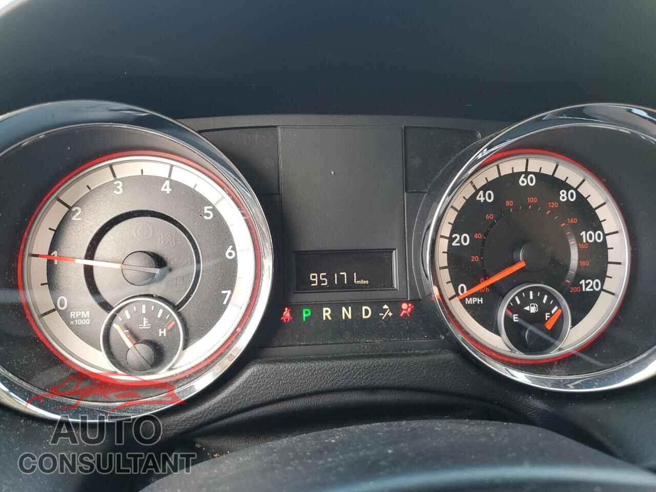 DODGE CARAVAN 2013 - 2C4RDGBG1DR727500
