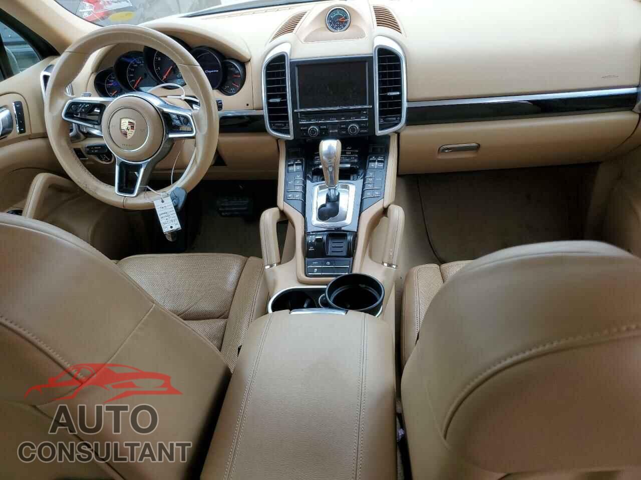 PORSCHE CAYENNE 2016 - WP1AA2A2XGLA11205