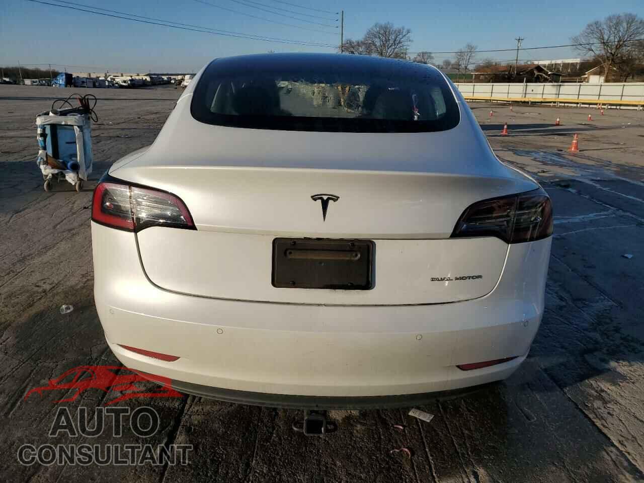 TESLA MODEL 3 2021 - 5YJ3E1EB8MF924238