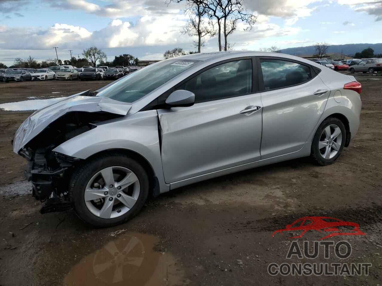 HYUNDAI ELANTRA 2013 - 5NPDH4AE4DH430117