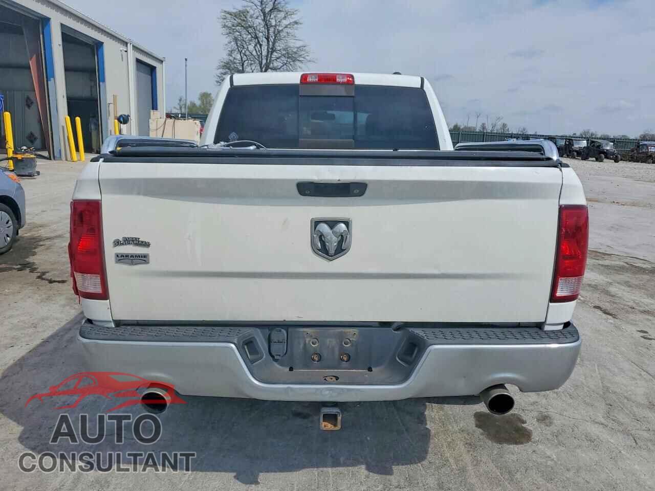 DODGE RAM 1500 2012 - 1C6RD6NT7CS212959
