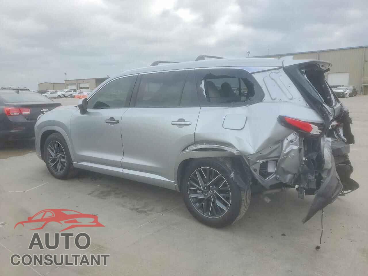 LEXUS UNKNOWN 2025 - 5TDAAAA6XSS015437