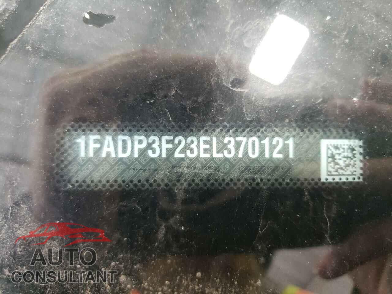 FORD FOCUS 2014 - 1FADP3F23EL370121