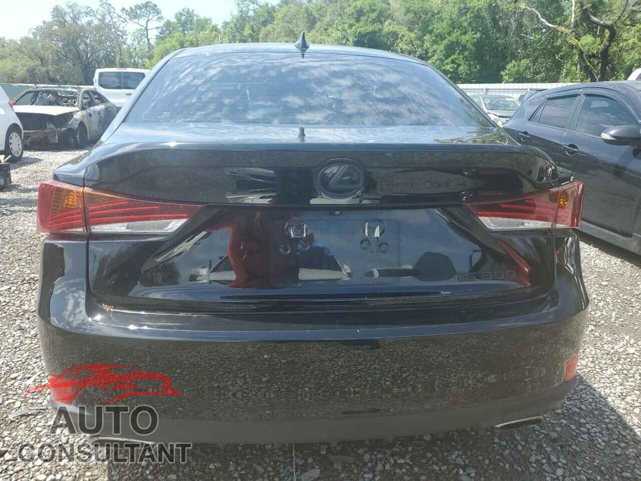 LEXUS IS 2018 - JTHBA1D20J5068972