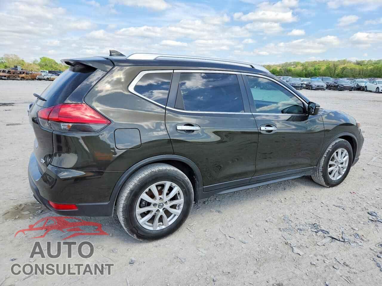 NISSAN ROGUE 2017 - KNMAT2MT6HP532948