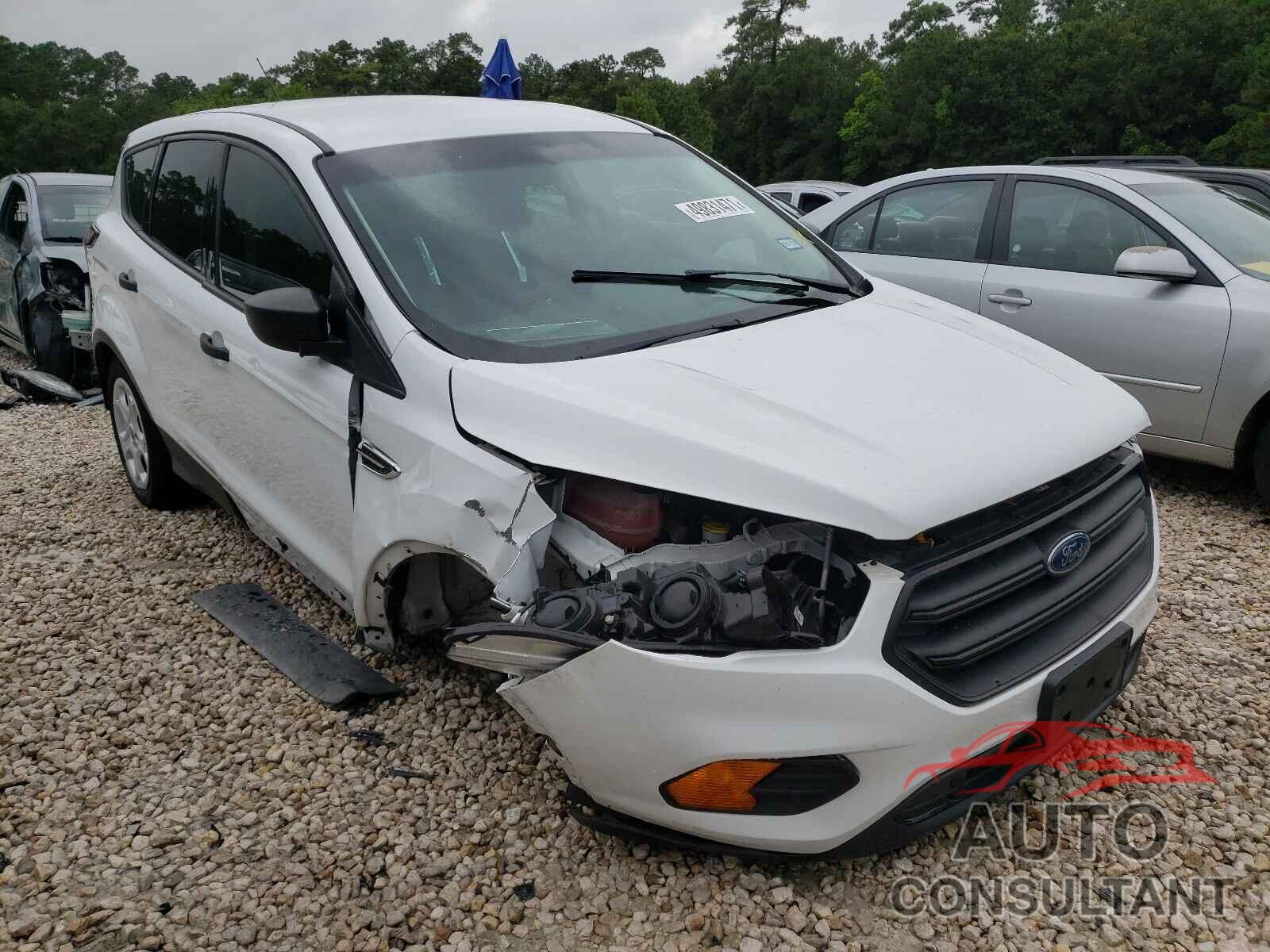 FORD ESCAPE 2017 - 1FMCU0F76HUE71205
