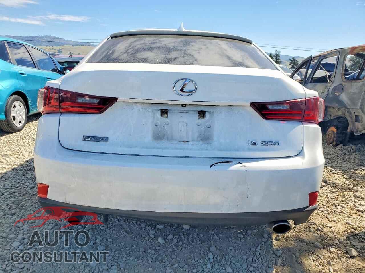 LEXUS IS 2015 - JTHBF1D2XF5067207