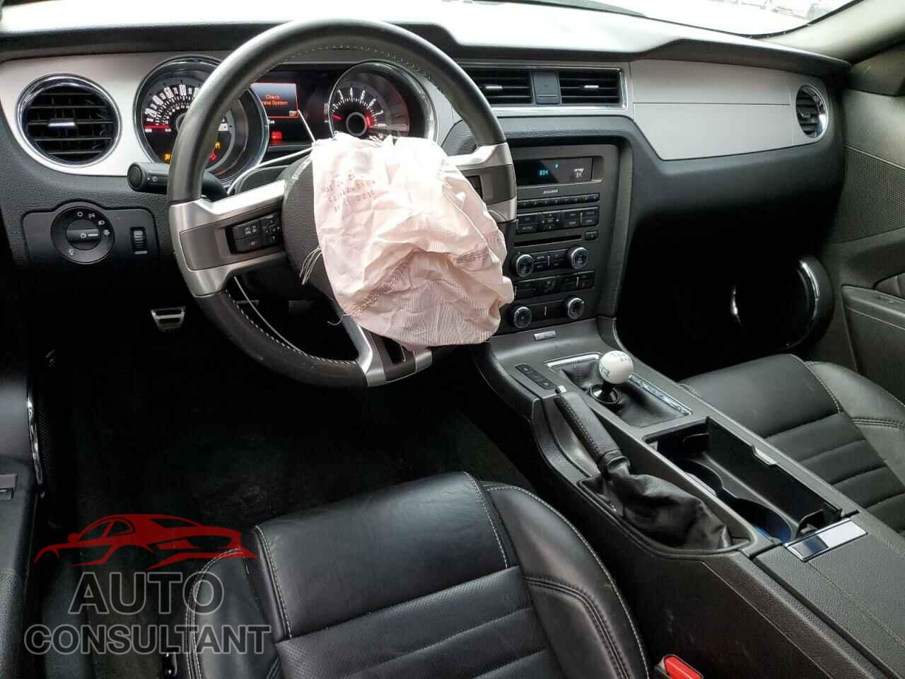 FORD MUSTANG 2013 - 1ZVBP8CF8D5284051