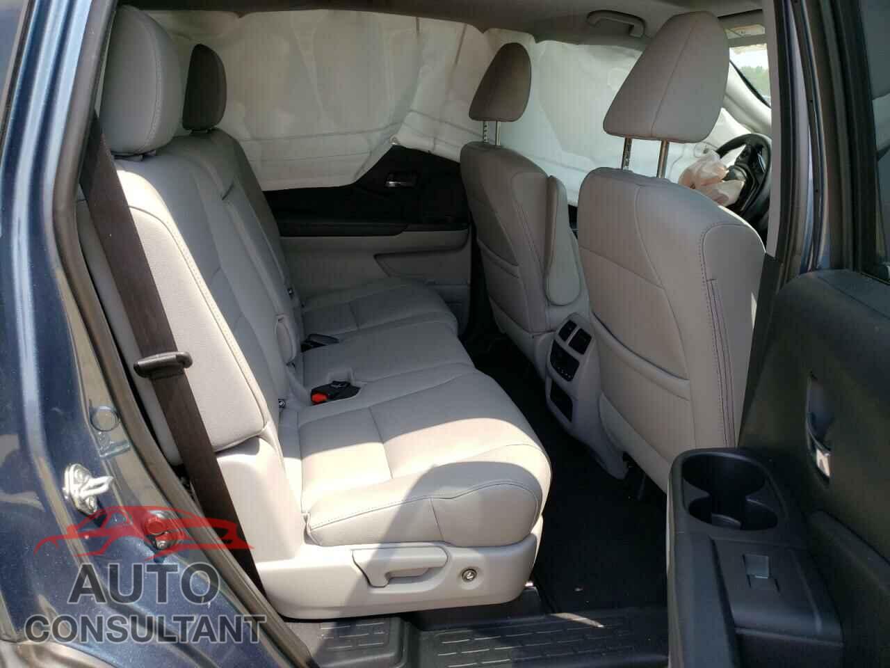 HONDA PILOT 2017 - 5FNYF5H51HB040468