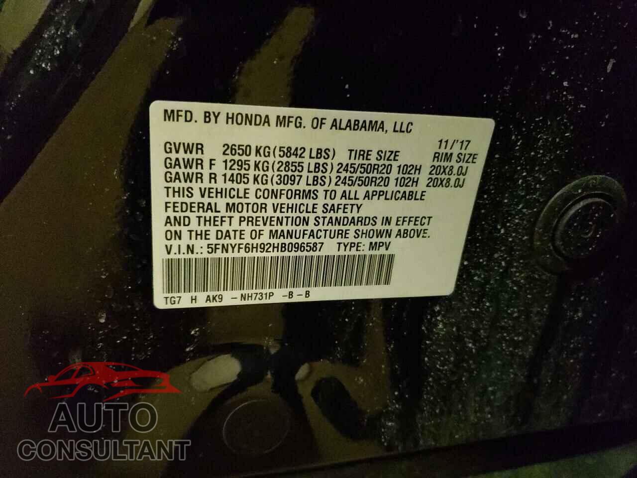 HONDA PILOT 2017 - 5FNYF6H92HB096587