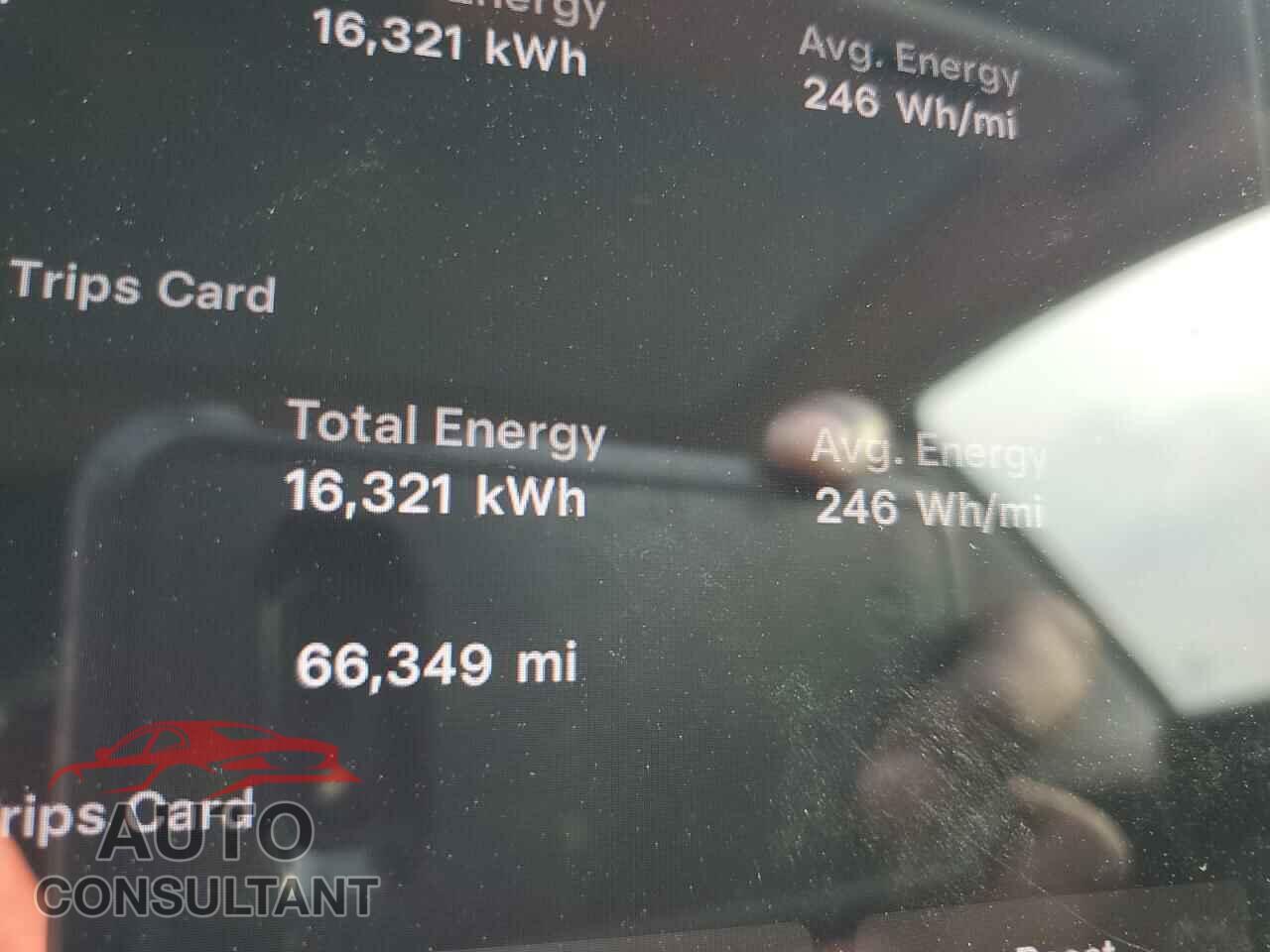 TESLA MODEL 3 2019 - 5YJ3E1EA7KF296824