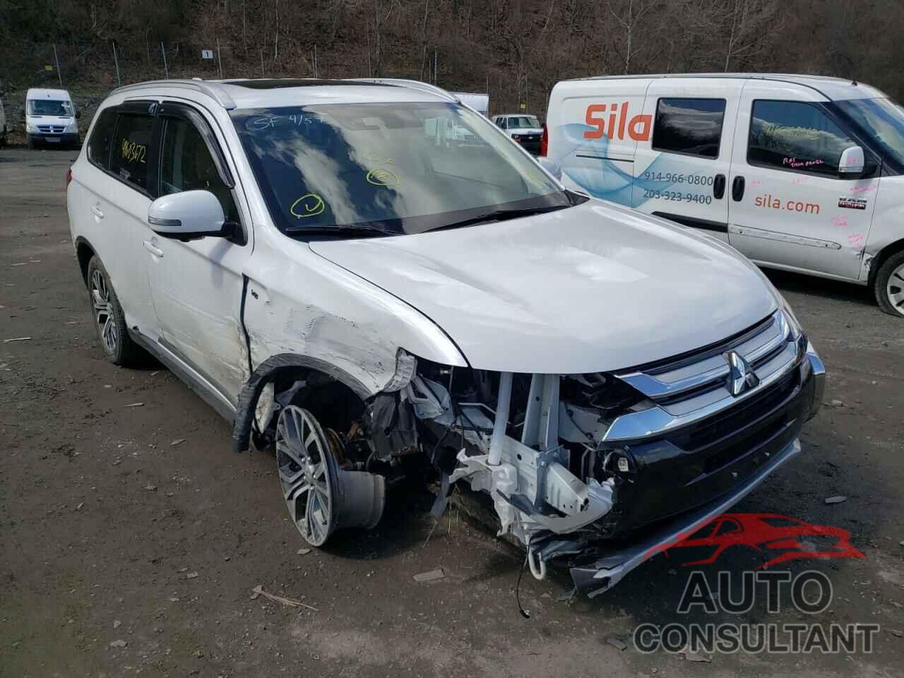 MITSUBISHI OUTLANDER 2018 - JA4JZ4AX7JZ004633