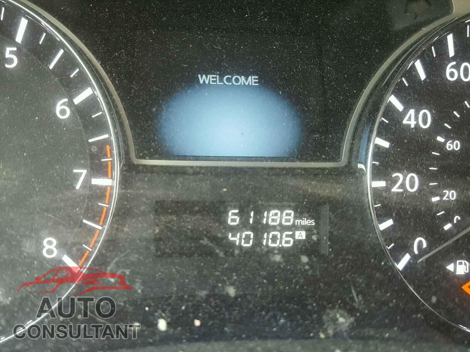 NISSAN PATHFINDER 2015 - 5N1AR2MM2FC606857