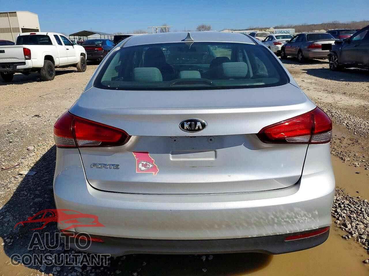 KIA FORTE 2017 - 3KPFL4A78HE018883