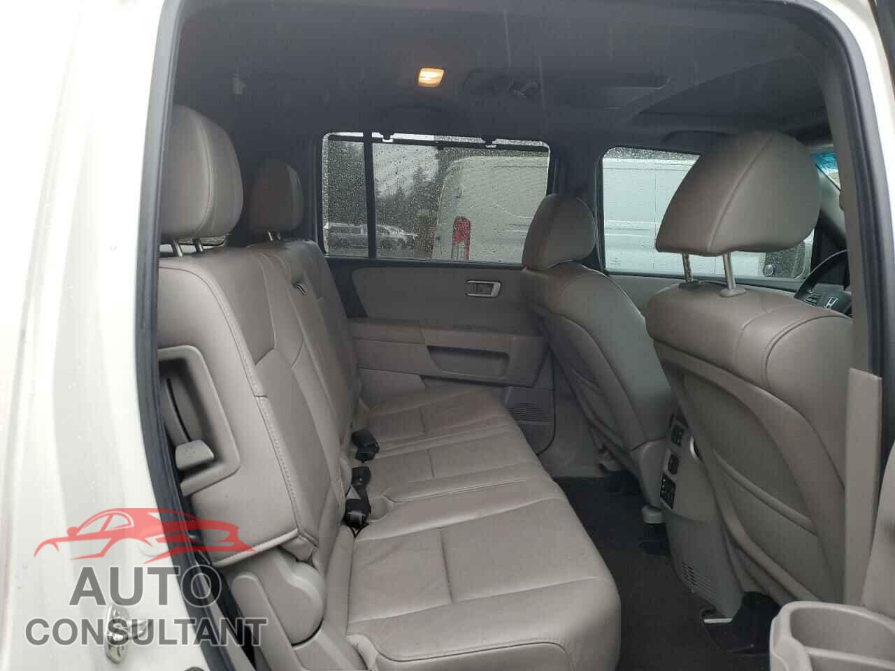 HONDA PILOT 2013 - 5FNYF4H98DB067822