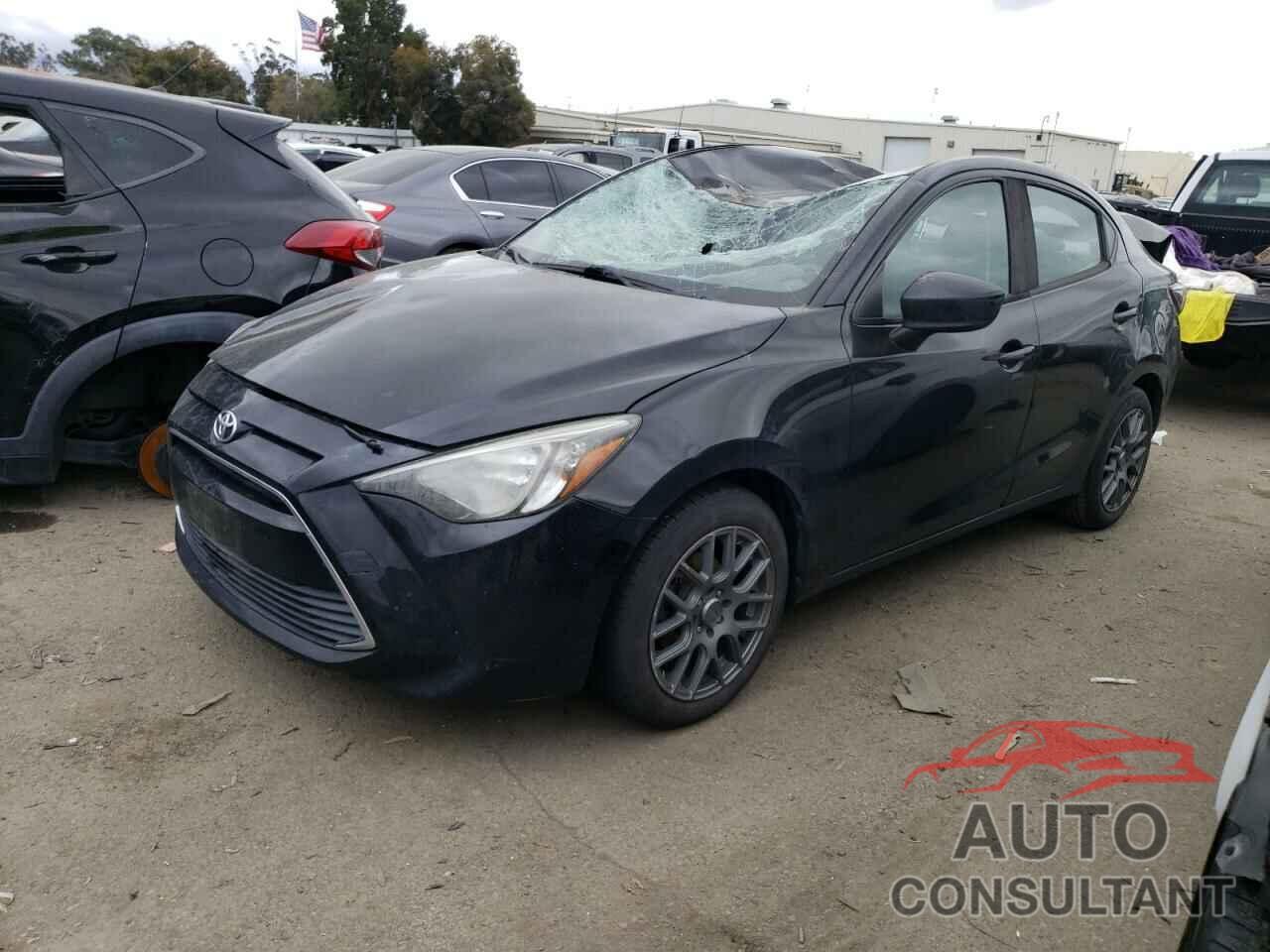 TOYOTA YARIS 2017 - 3MYDLBYV1HY181942
