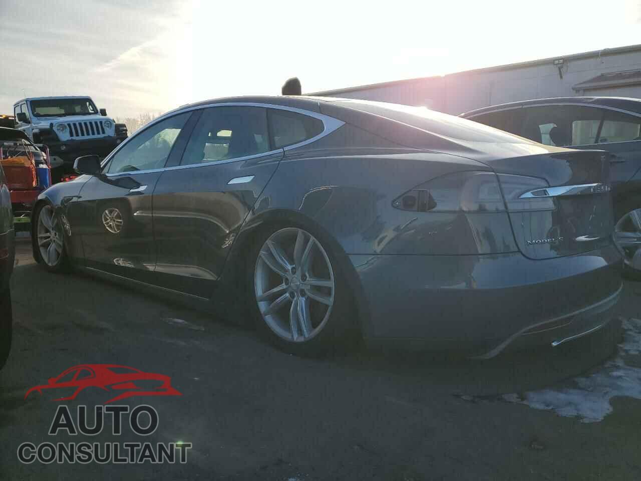 TESLA MODEL S 2013 - 5YJSA1CNXDFP03440