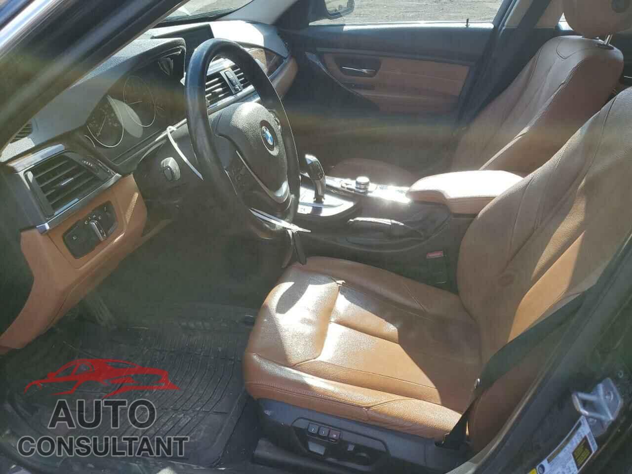BMW 3 SERIES 2013 - WBA3B5G52DNS01216