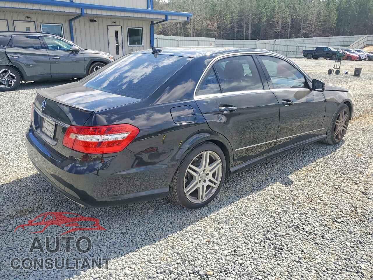 MERCEDES-BENZ E-CLASS 2011 - WDDHF5GB3BA274799