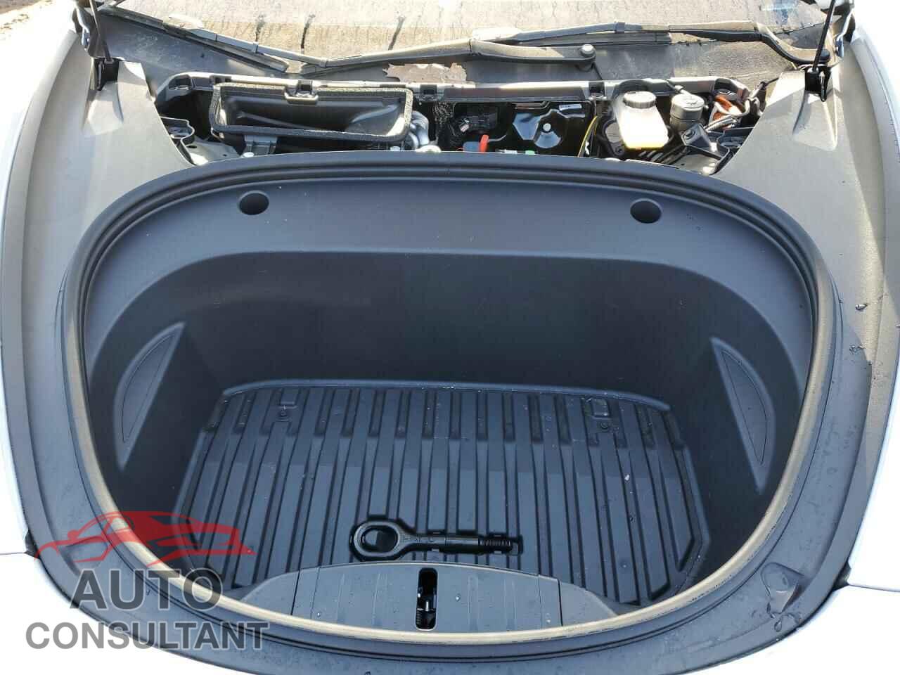 TESLA MODEL 3 2023 - 5YJ3E1EA7PF571132