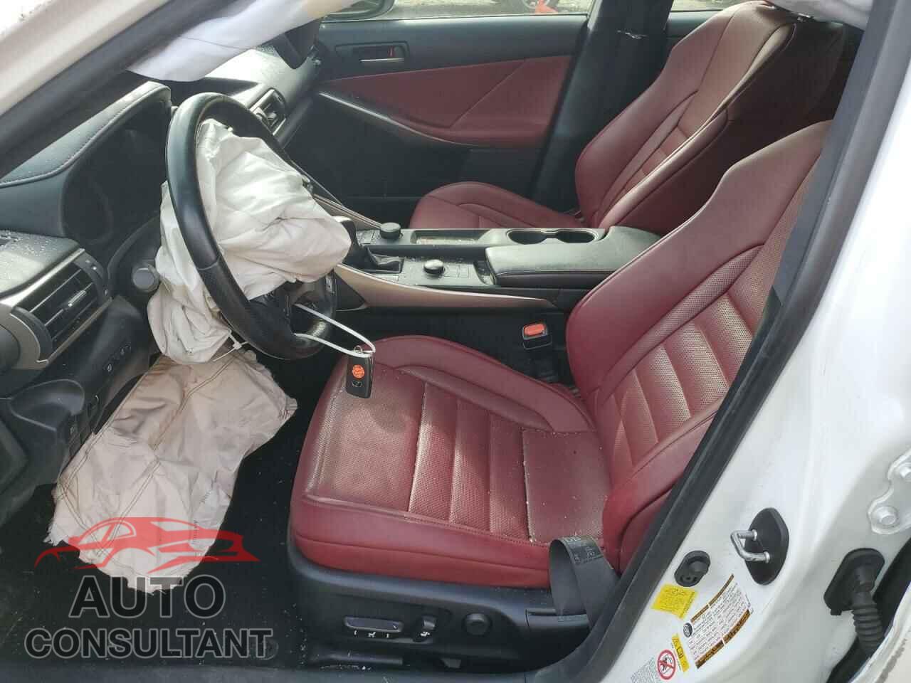 LEXUS IS 2017 - JTHBA1D2XH5056399
