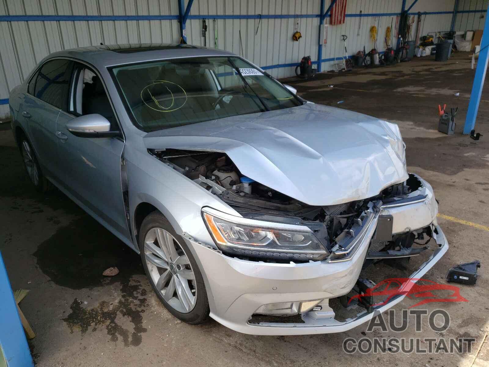 VOLKSWAGEN PASSAT 2018 - 1VWBA7A35JC038330