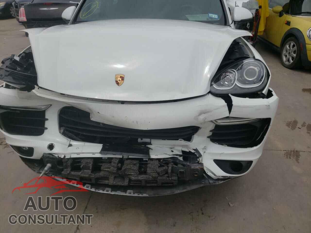 PORSCHE CAYENNE 2016 - WP1AA2A23GLA04063