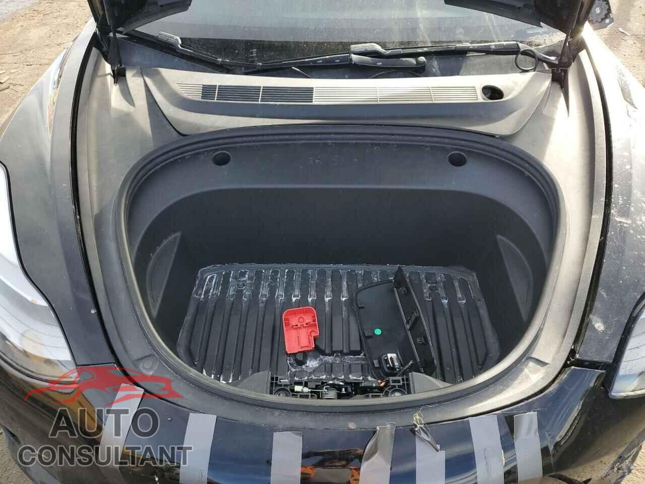 TESLA MODEL 3 2021 - 5YJ3E1EC6MF995561