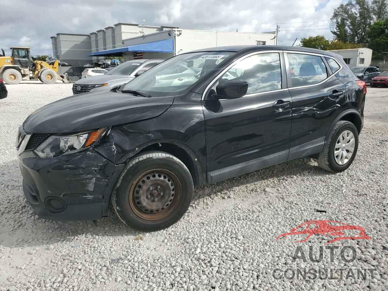 NISSAN ROGUE 2018 - JN1BJ1CP4JW150957
