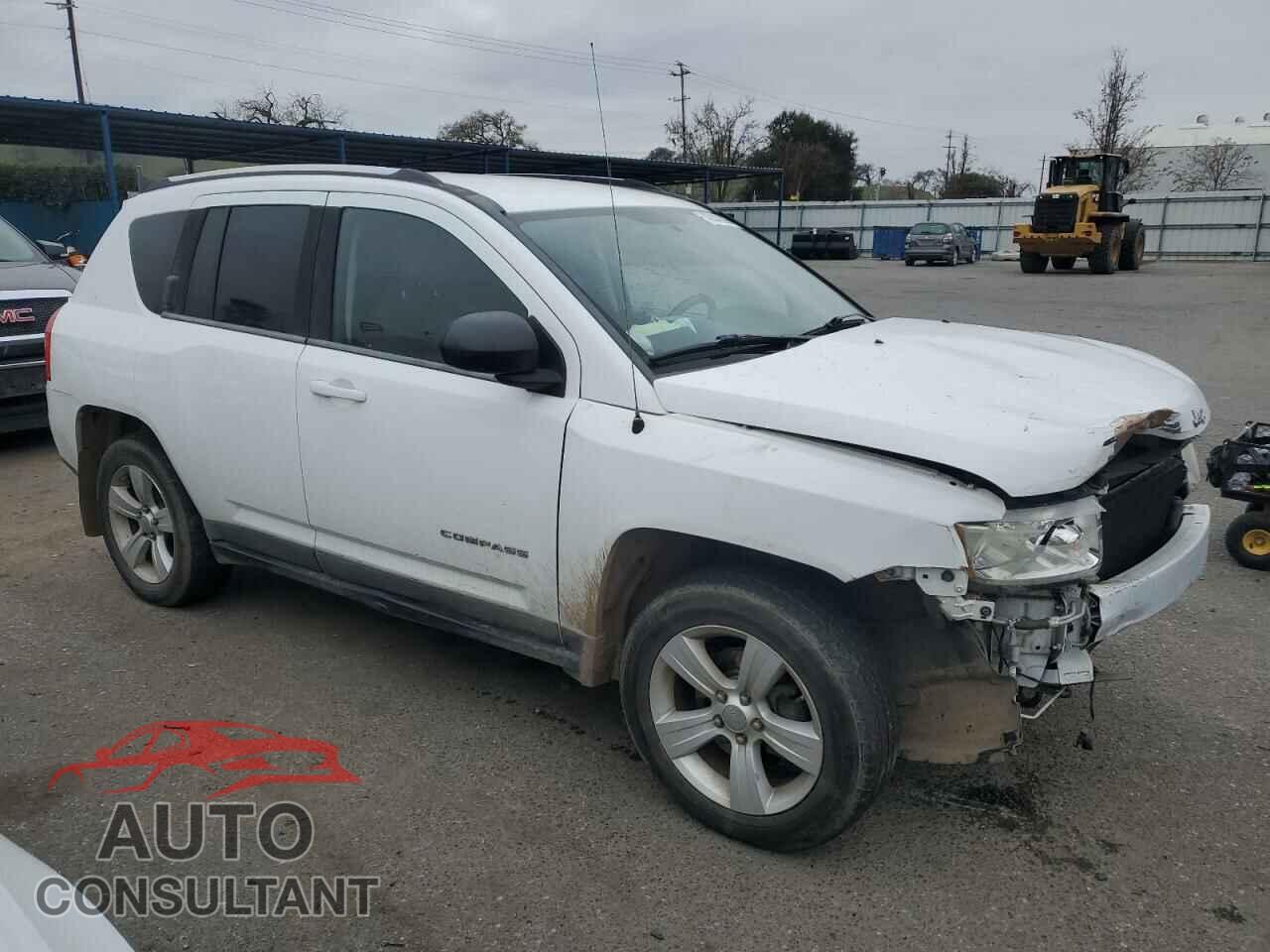 JEEP COMPASS 2011 - 1J4NF1FB1BD183143